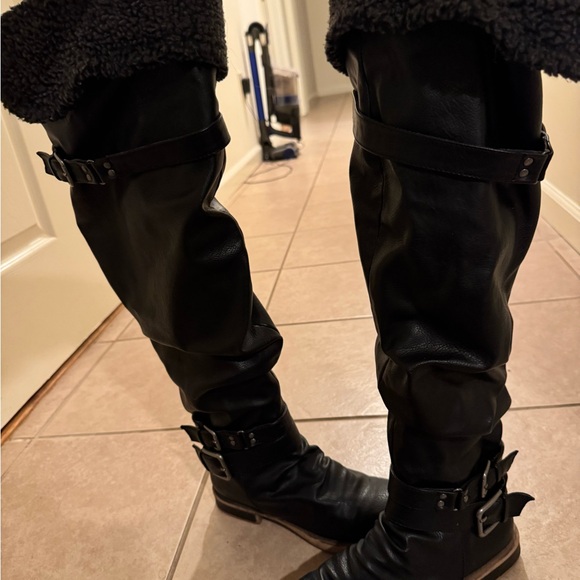 Fashion Nova Black Over the Knee Boots - Picture 2 of 5